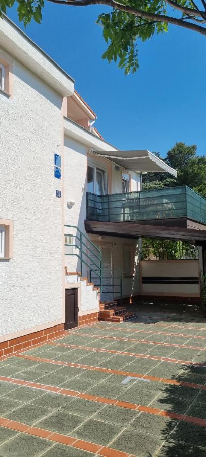 Apartmani Karla Baška Exteriör bild