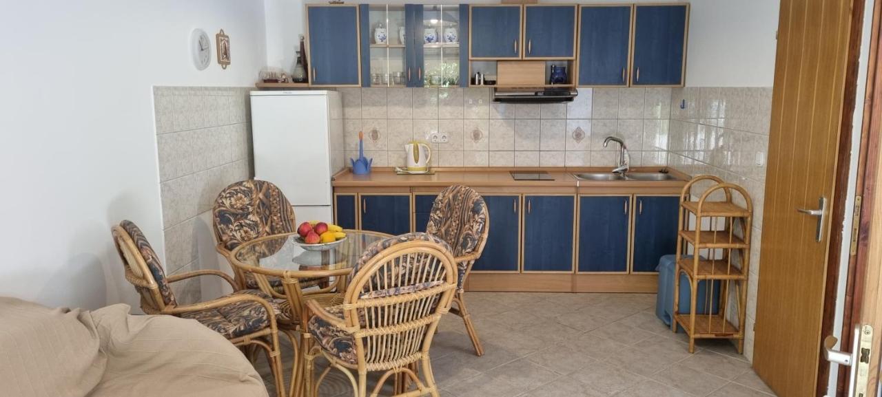 Apartmani Karla Baška Exteriör bild