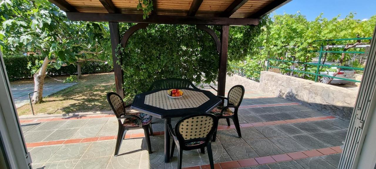 Apartmani Karla Baška Exteriör bild